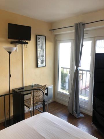 Jardin Fleury Apartment Gien Bagian luar foto